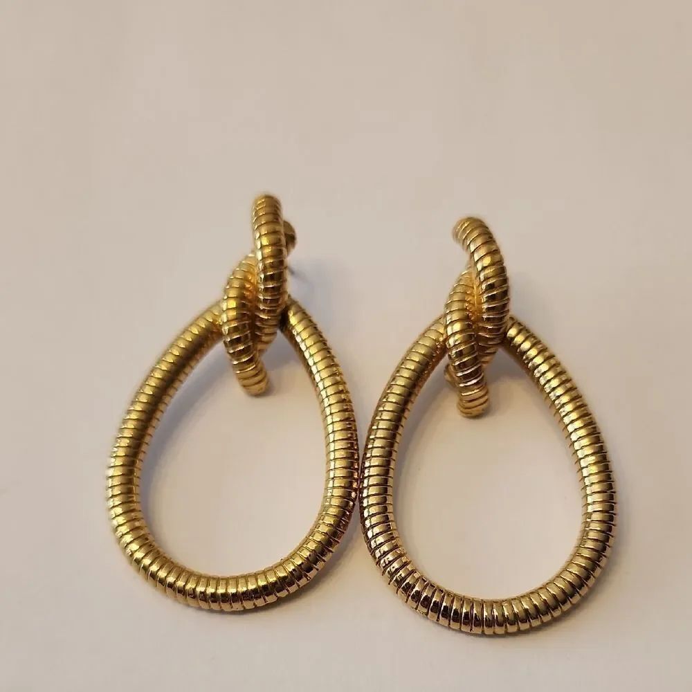 Vintage Gold Tone Twist Knot Earrings